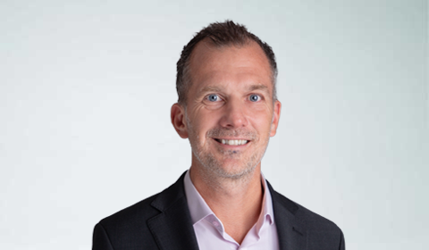 Headshot of Stuart Lewis