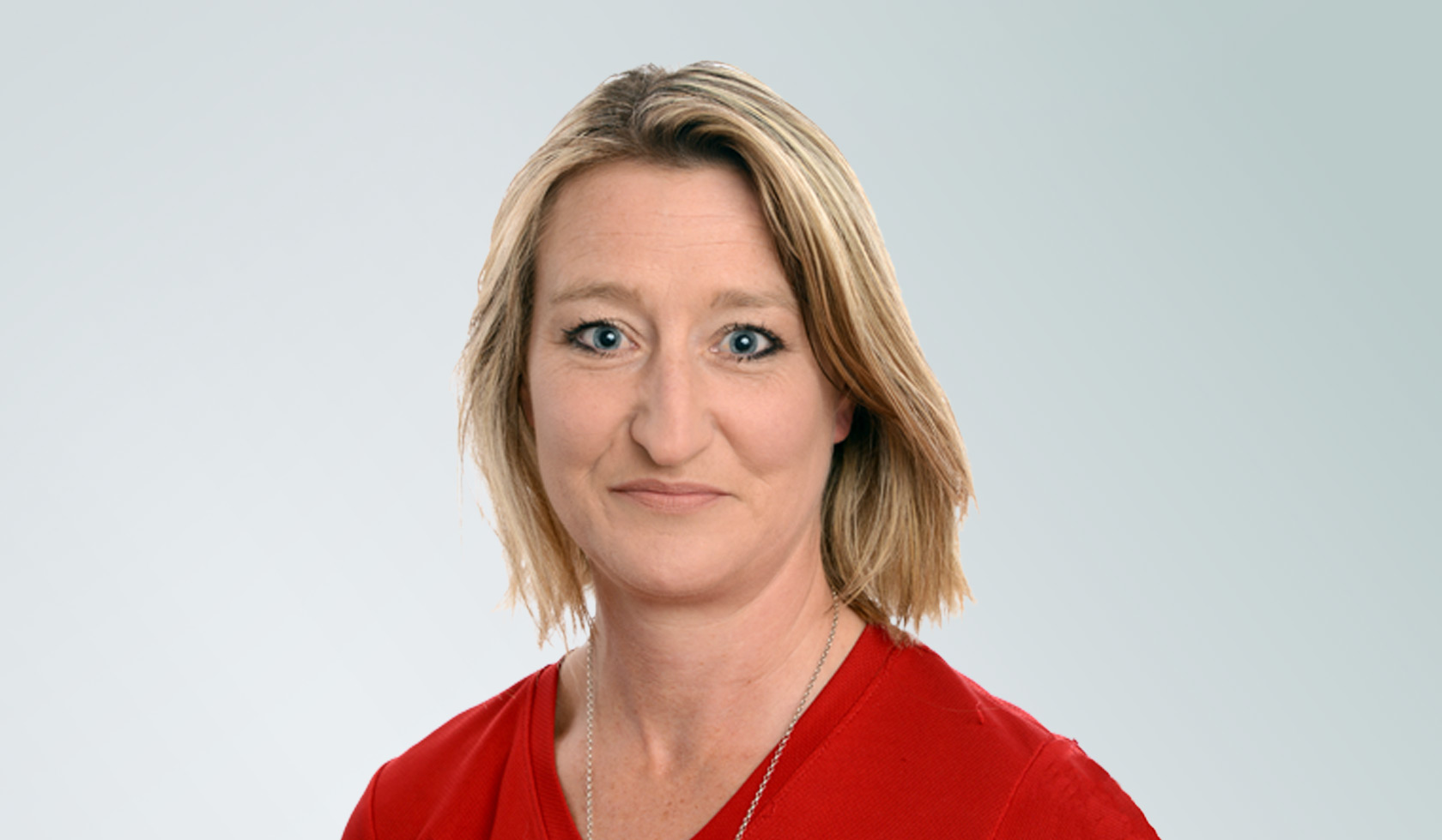 Hilary Henly Professional Headshot