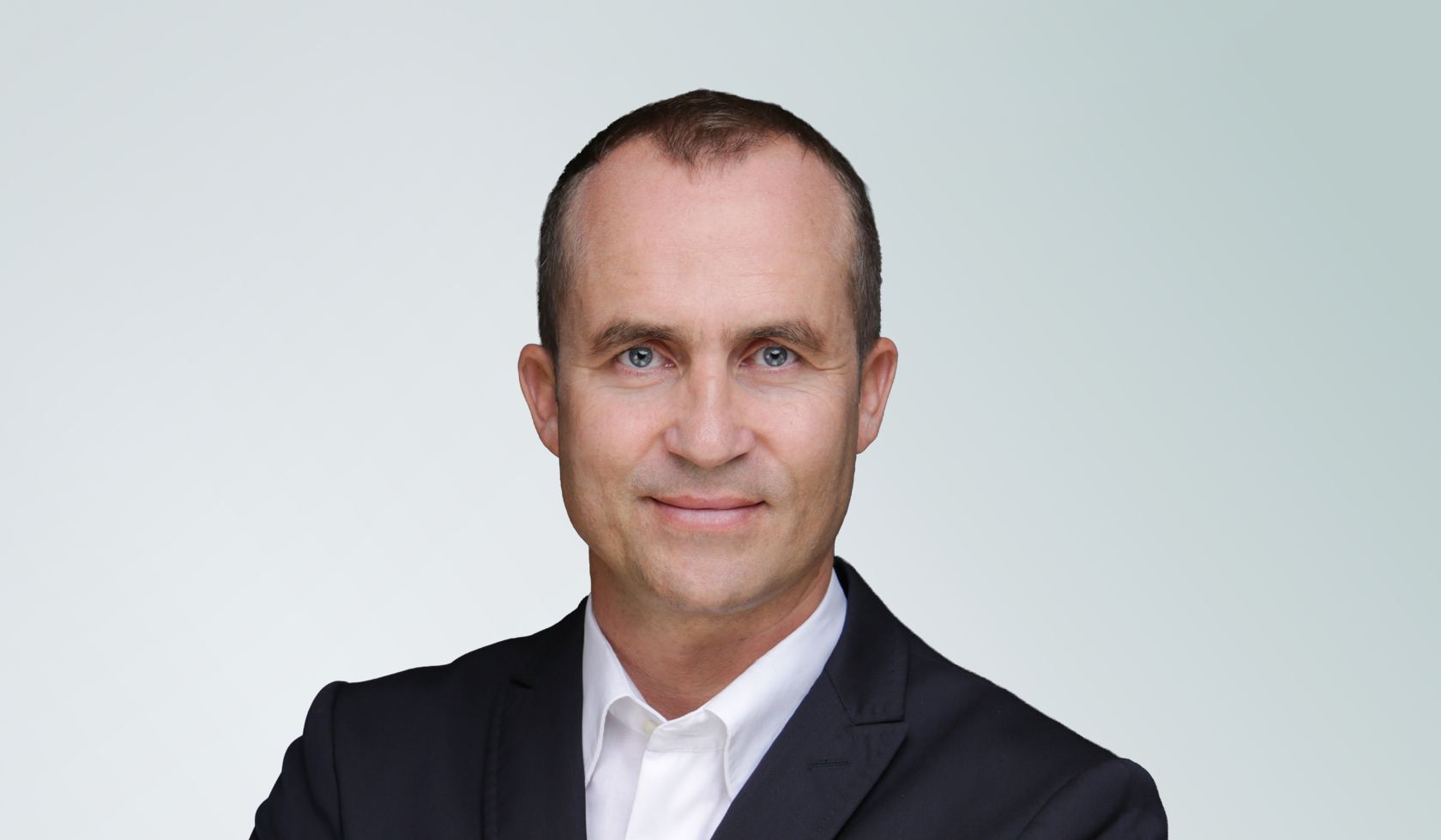 Lukas Rolf Professional Headshot