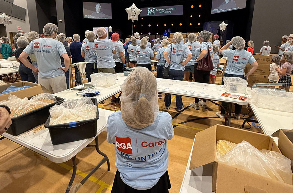RGA employees volunteering at FMSC
